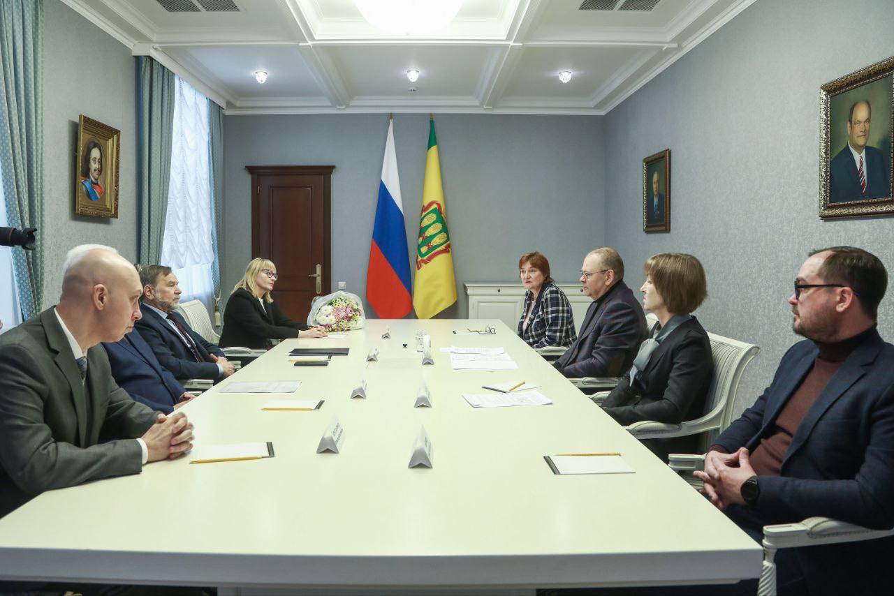 Олег Мельниченко одобрил идею сотрудничества с Российской академией образования