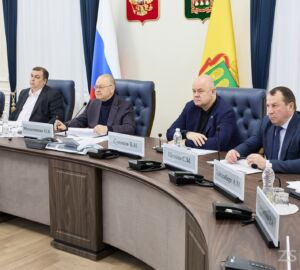 Вадим Супиков принял участие в обсуждении инфраструктурных проектов региона