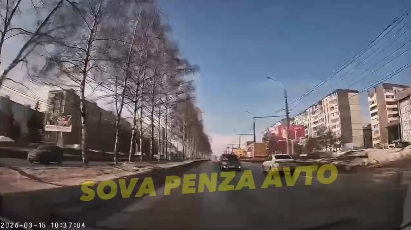 В Пензе после видео в соцсетях авто-леди привлекли за выезд на встречную полосу