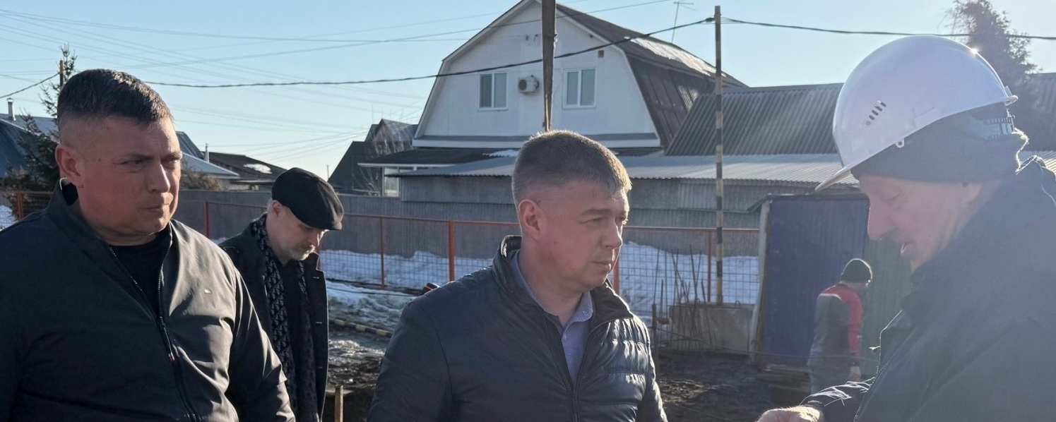 В Пензе на Ерике продолжают строить опоры нового путепровода