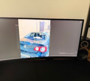 В Пензе на улице Минской глыба льда повредила припаркованный автомобиль