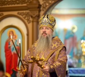 Митрополит Серафим совершил службу в Городище в Неделю Светов