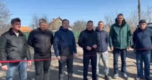 Виктор Кувайцев открыл новую скважину в подшефном Токмаке