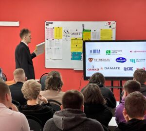 Около 650 студентов Пензы ознакомились с цифровыми сервисами службы занятости