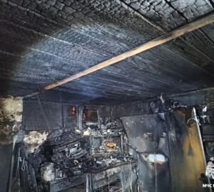 В Неверкино два пожарных расчета тушили возгорание на улице Полевой