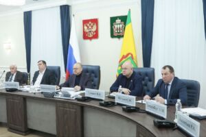 Олег Мельниченко объявил месячник по благоустройству в Пензенской области