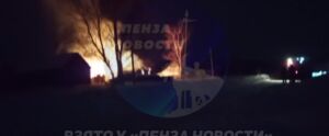 В Колышлейском районе из-за горящего дома жители деревни остались без света