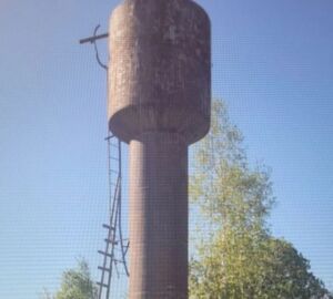 Прокуратура добилась замены ржавой водонапорной башни в Сосновоборском районе