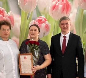 Глава Кузнецка вручил «Свидетельство земляка» новорожденному Илье