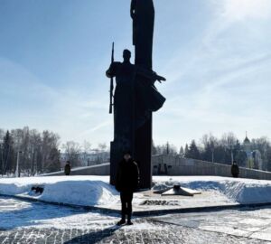 У Вечного огня в Пензе заступил первый почетный караул 2026 года