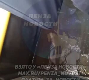 В Пензе автобус превратился в «мойку обуви» после протечки