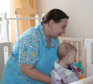 В Пензе и Кузнецке расширили перечень услуг «социальной няни»