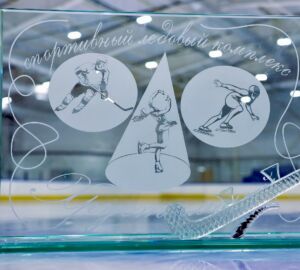 Никольский район передал подарок ледовому комплексу «Хрустальный» в Пензе