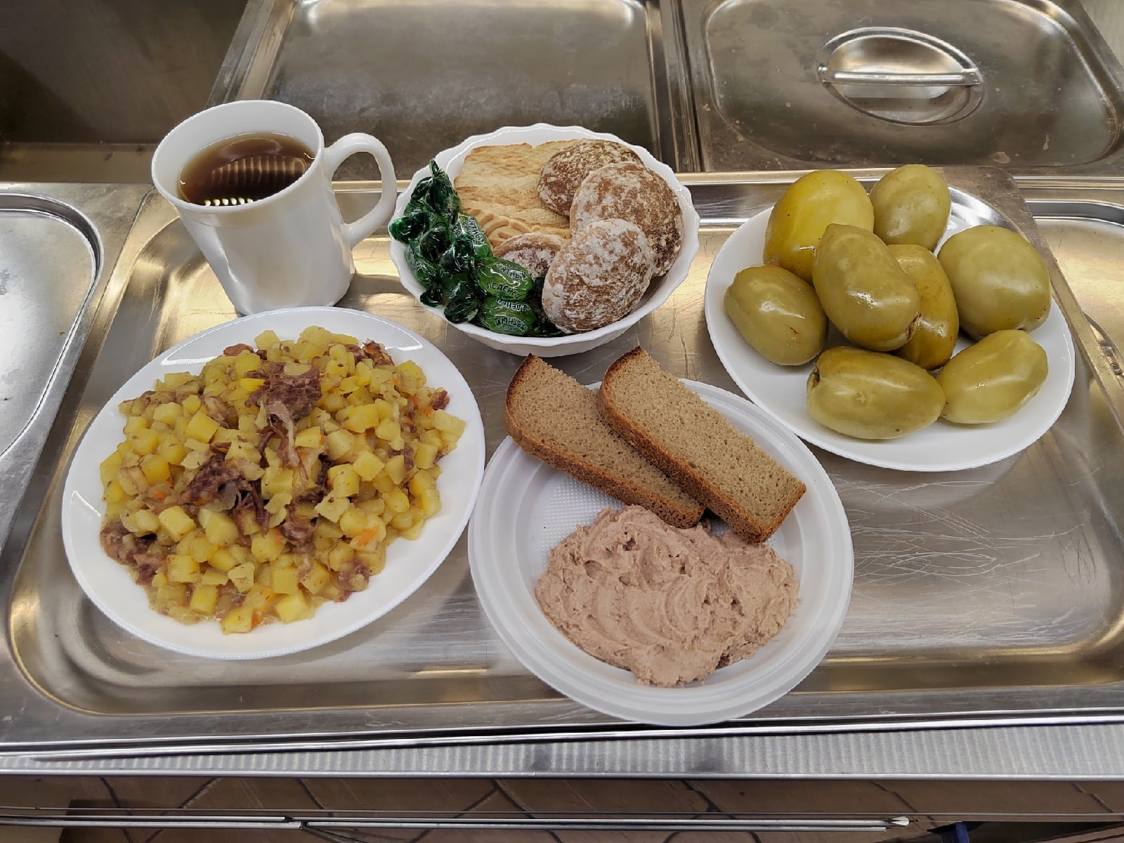 В Кузнецке хотят создать комбинат питания для школ и детсадов