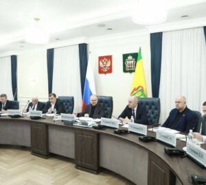 Олег Мельниченко поручил подготовить школы к действиям при ракетной опасности