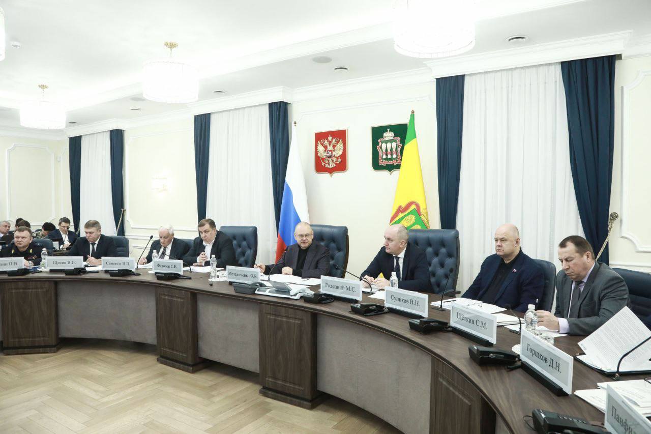 Олег Мельниченко поручил подготовить школы к действиям при ракетной опасности