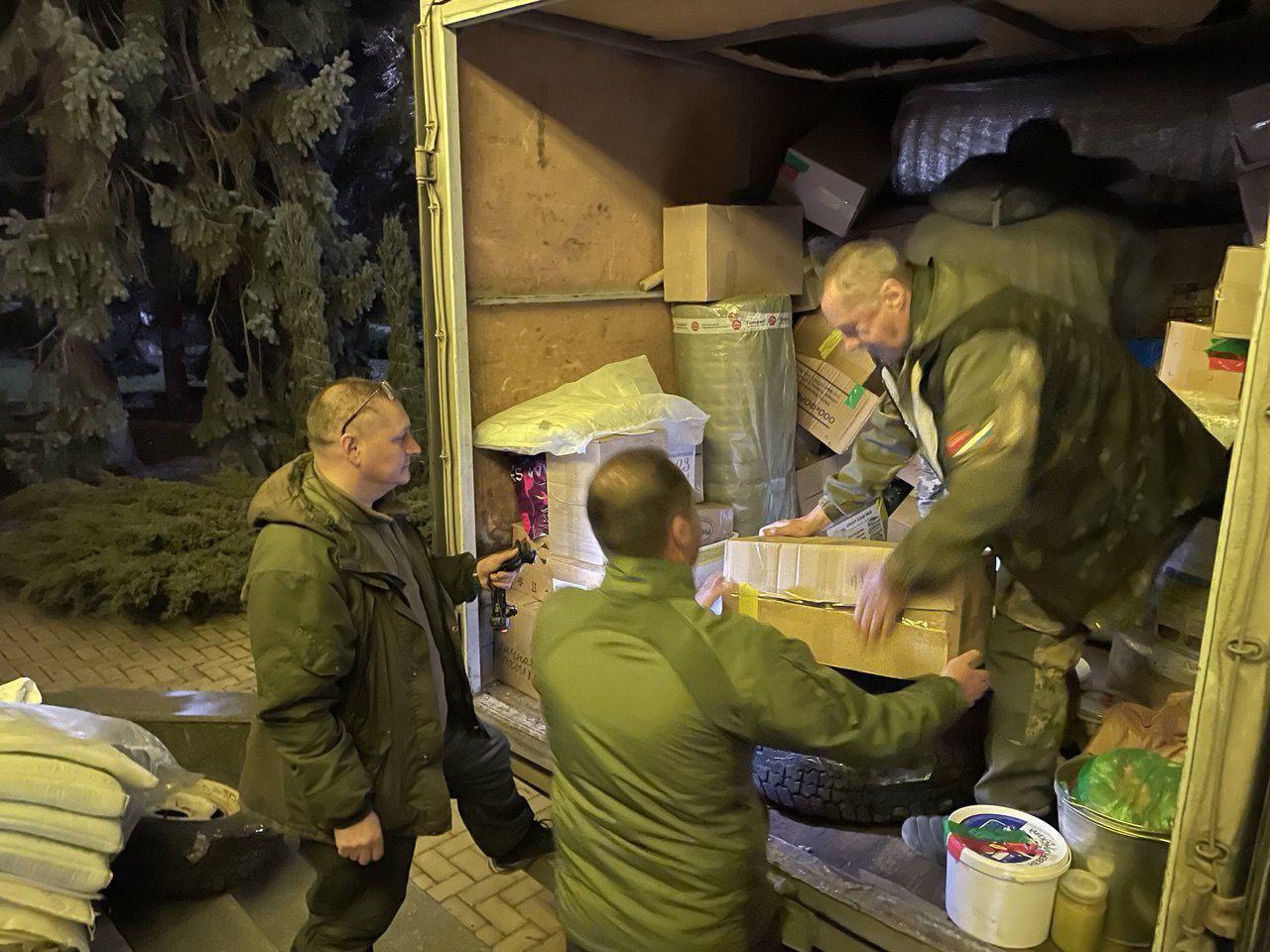 Город-побратим Кузнецк передал партию литературы в библиотеки Токмака