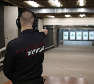 В Пензе определили, кто из полицейских лучше стреляет из пистолета Макарова