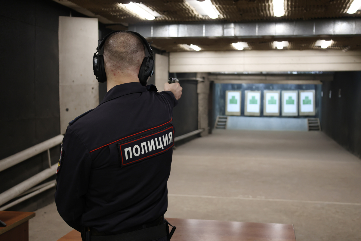 В Пензе определили, кто из полицейских лучше стреляет из пистолета Макарова