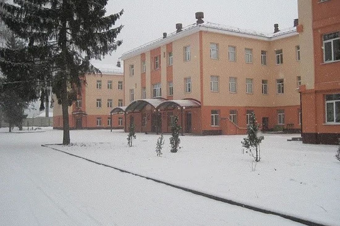 В Кузнецком районе поздравили маму малыша с вручением «Свидетельства земляка»