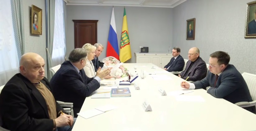 Олег Мельниченко обсудил новые проекты с Всемирным клубом петербуржцев